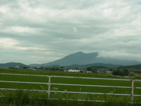 こうして筑波山を横に眺めつつ帰ってきました。