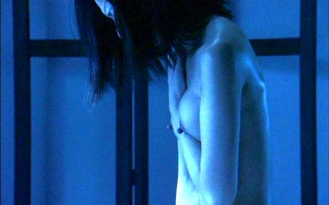 尾野真千子（女優濡れ場）映画『真幸くあらば』ヌード解禁し大胆全裸セックスシーンに挑戦した映像。（※動画あり）