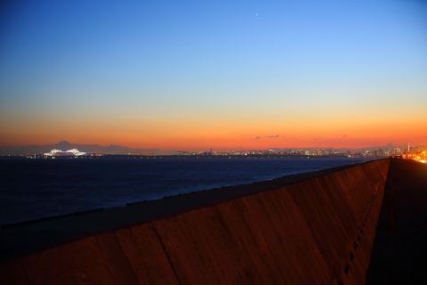 東京ゲートブリッジ富士山の夕景
